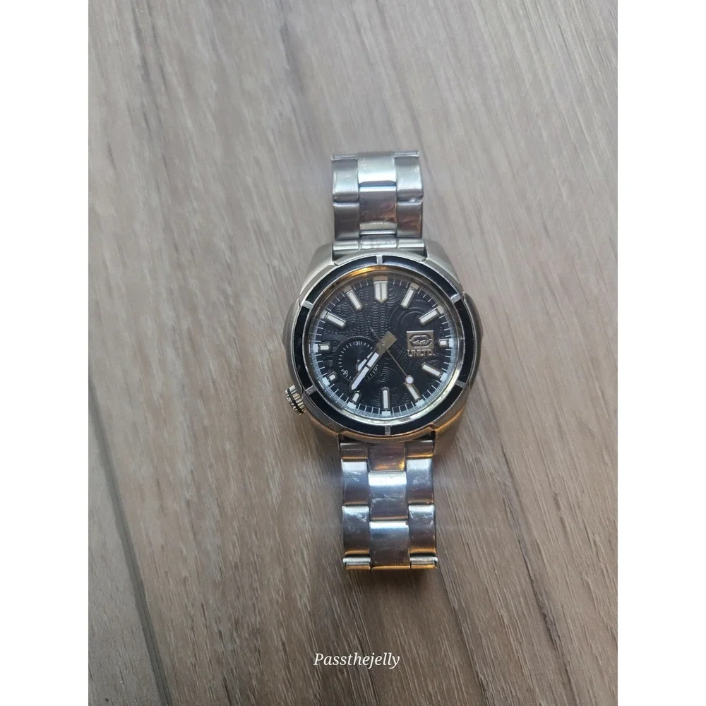 Ecko Unltd Watch Mens ET5039GI Black Textured Dial Stainless‎ Steel Quartz Y2K